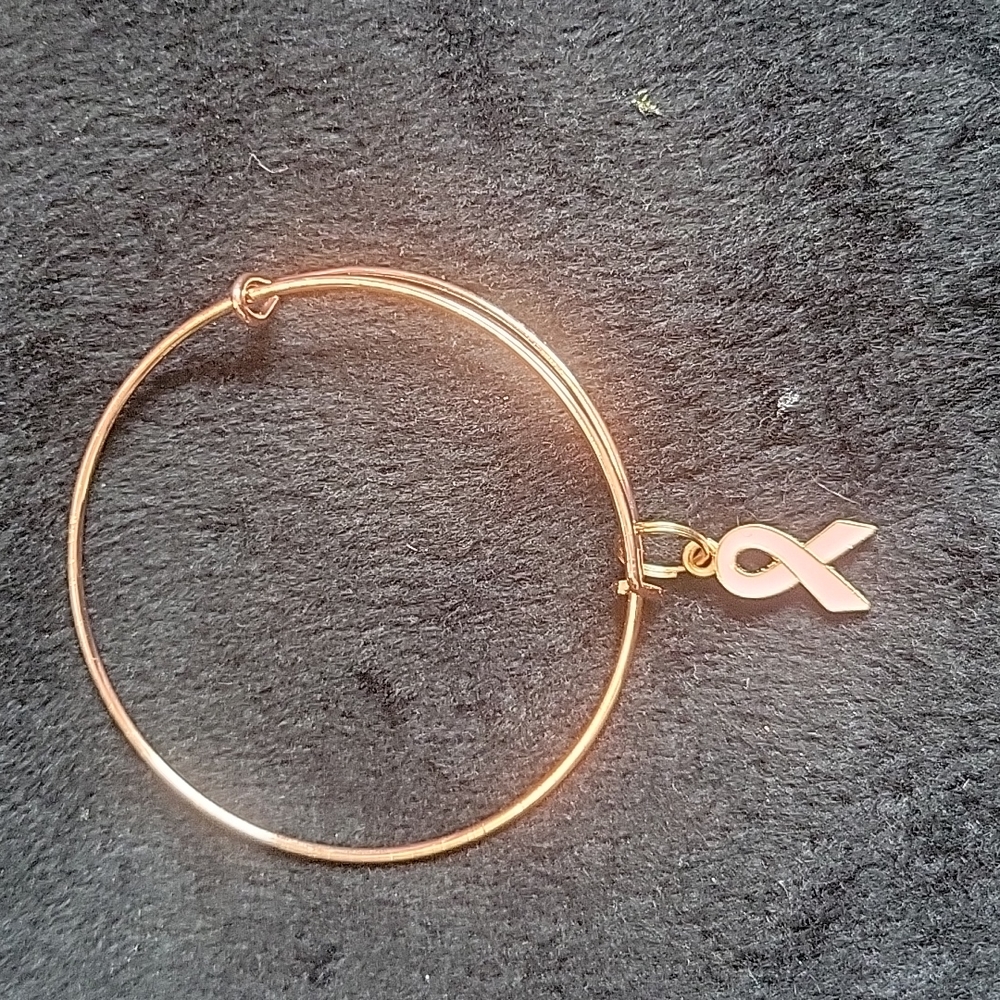 Expanding bracelet